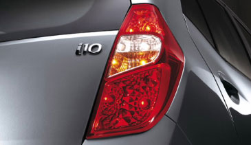 Hyundai i10 - Rear combination lamps