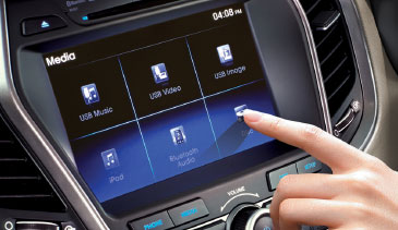 Santa Fe - Touch screen infotainment system